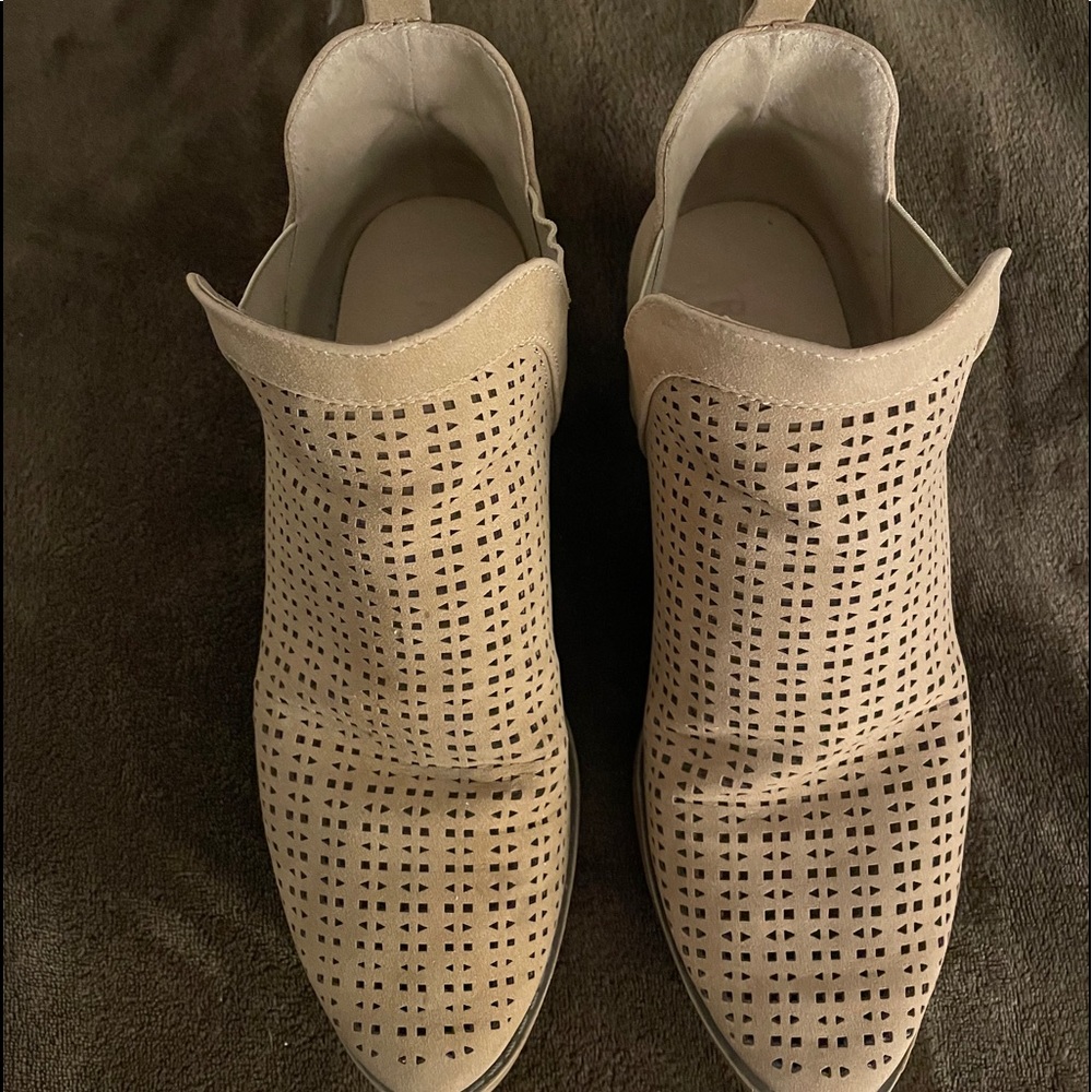 Cutout Beige Booties